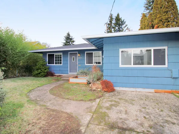 5611 NE Skidmore St, Portland, OR 97218