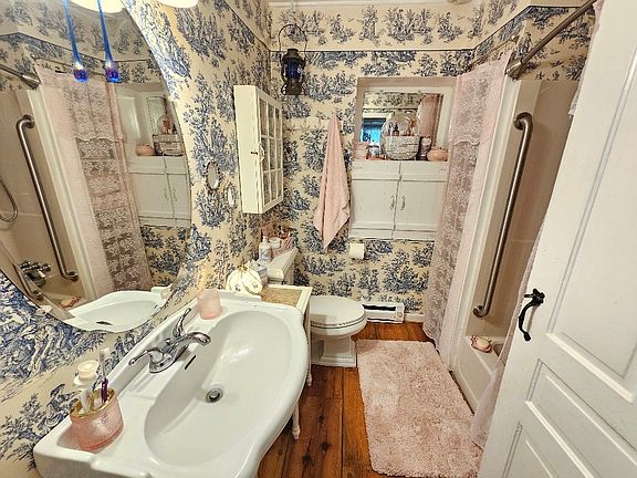 27th image of this home