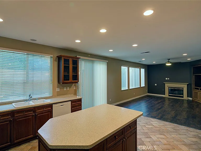 4520 Garden City Ln — Photo 12