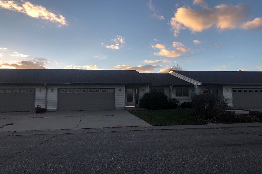 1st image of 678 E Welco Dr
