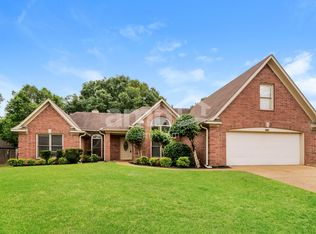 6895 Clearpoint Dr, Memphis, TN 38141