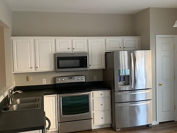 5th image of 6931 Beverly Springs Dr