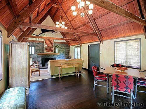 Soaring Ceilings