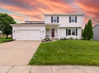 307 Beacon Cir, Bloomington, IL 61704