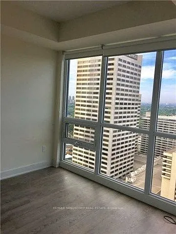 30 Roehampton Ave #2803 — Photo 9