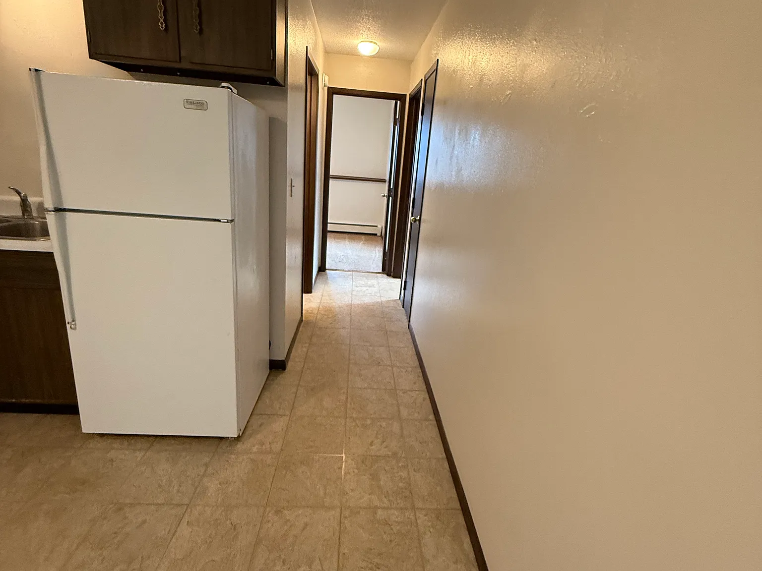 2 bed, 850 sqft, $1,250 — Photo 2