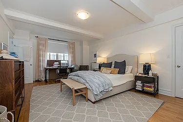 Rented by Rita S Citrin, LREB