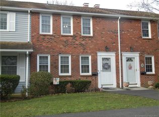 19 Greenwich Way, Milford, CT 06460