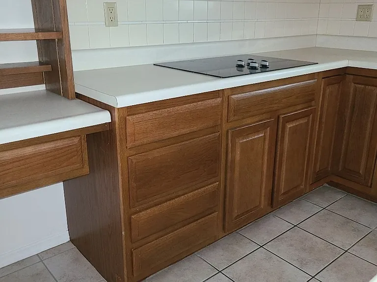 1670 Fairmount Dr — Photo 2