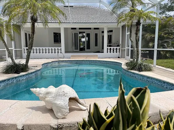 817 Columbus Ave, Lehigh Acres, FL 33972