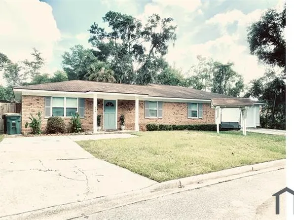 210 Wesley St, Savannah, GA 31406