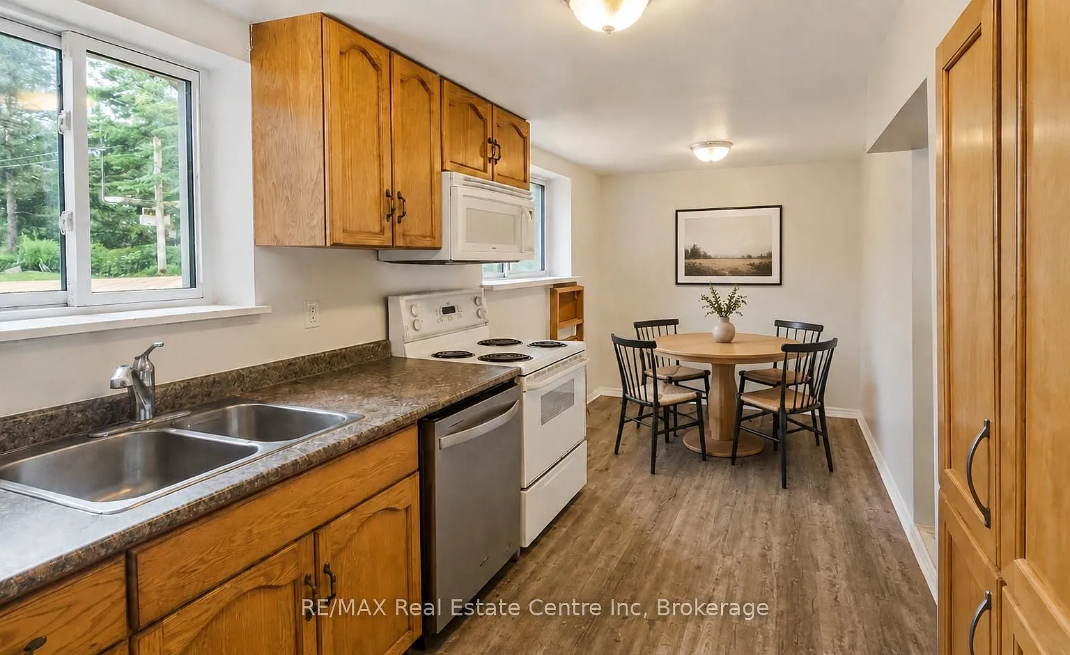 2 bed, $2,050 — Photo 3