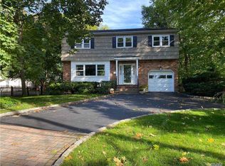 30 Harbor Rd, Port Washington, NY 11050