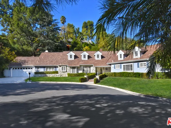 4525 Comber Ave, Encino, CA 91316