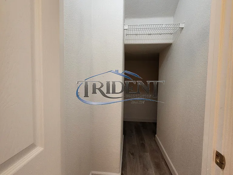 1218 Galston Dr — Photo 12