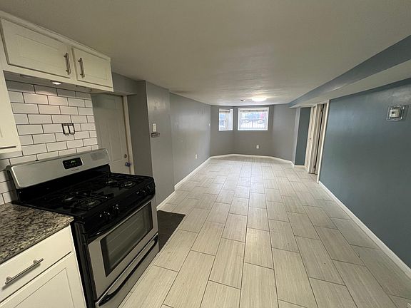4th image of 2447 N California Ave #G