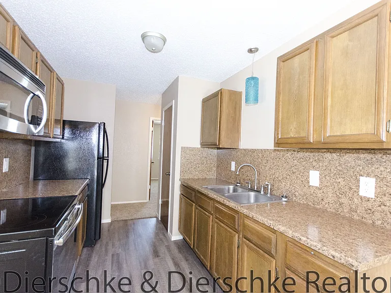 1655 Linda Lee Dr — Photo 6