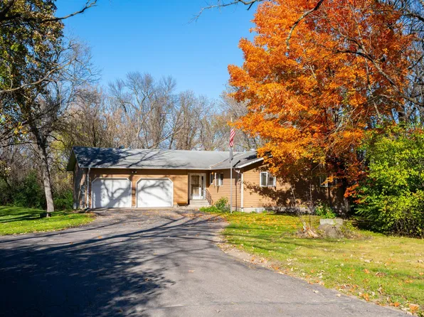 12092 Meadow View Dr, Little Falls, MN 56345