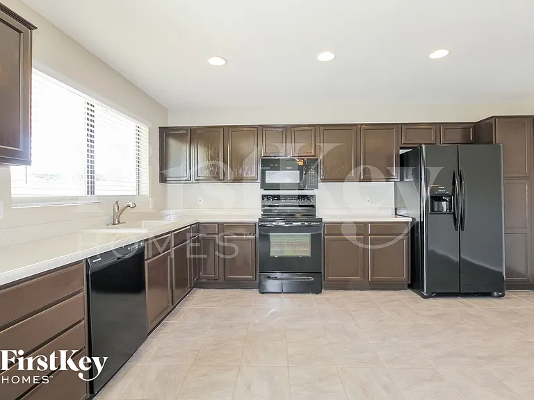 2733 W Villa Rita Dr — Photo 7