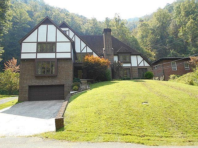 1st image of 1486 Fairview St
