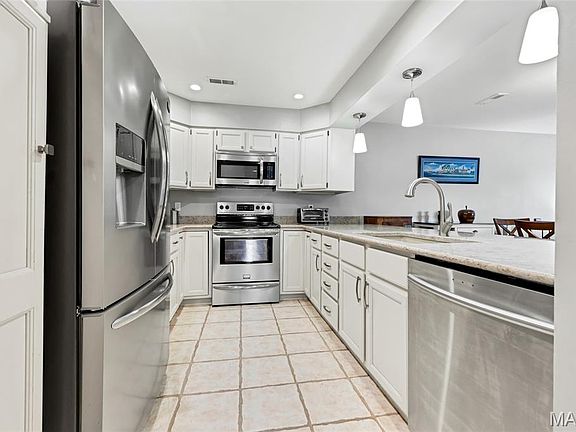 4th image of 1610 Lake Knoll Dr #1N