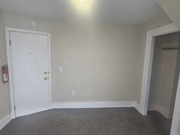 718 Lowell St #6, Ypsilanti, MI 48197