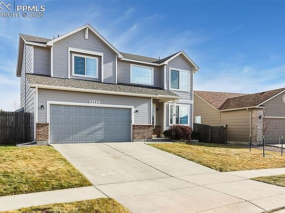4th image of 4142 Round Hill Dr