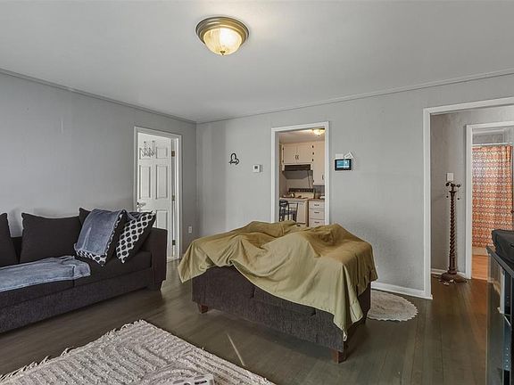 4th image of 3513 SW 36th St