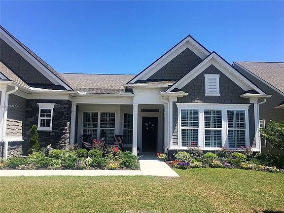 3rd image of 585 Maplemere Ln