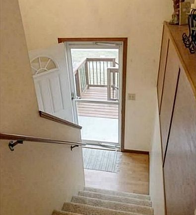 2nd image of 50 Bayberry Ln
