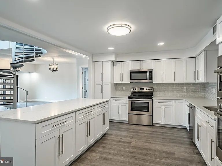 21510 Valley Forge Cir #1510 — Photo 9