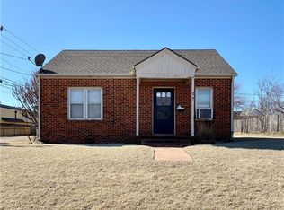 121 N Caddo St, Weatherford, OK 73096