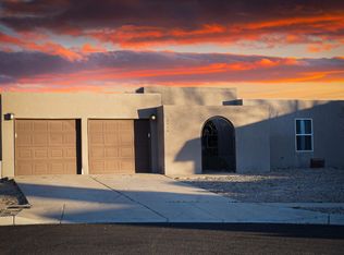 5216 Spinning Wheel Rd NW, Albuquerque, NM 87120