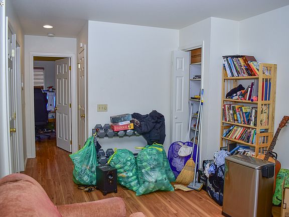 3rd image of 1114 Reddy Ave