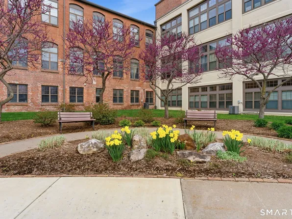 33 Mechanic Street #210, Windsor, CT 06095