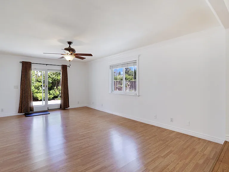 3209 Warwick Rd — Photo 14