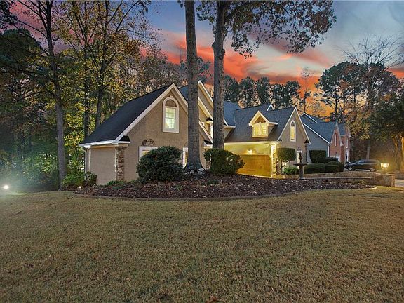 2nd image of 2820 Andover Way