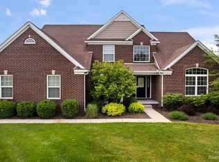 7859 Secretariat Dr, Saline, MI 48176