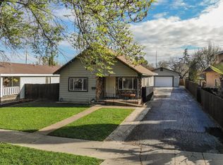 120 S 6th St, Patterson, CA 95363