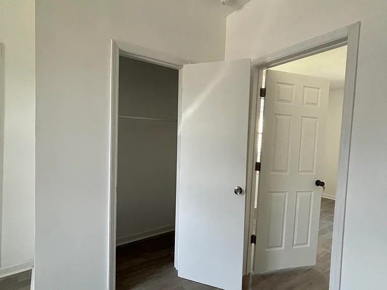 1744 Hicks St — Photo 9