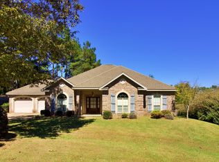 11 Pine Meadow Loop, Hattiesburg, MS 39402