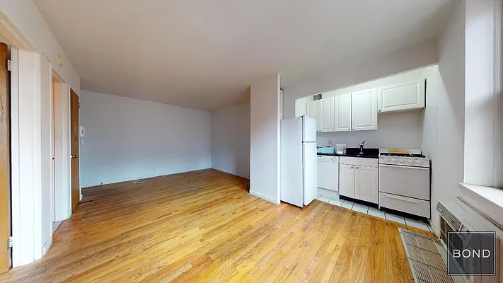 Rented by Bond New York | media 1