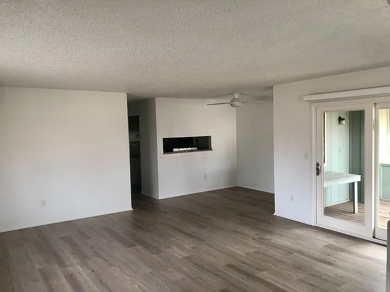 1110 Centaur Cir #E — Photo 25