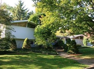 2412 Shannondale Rd, Ann Arbor, MI 48104