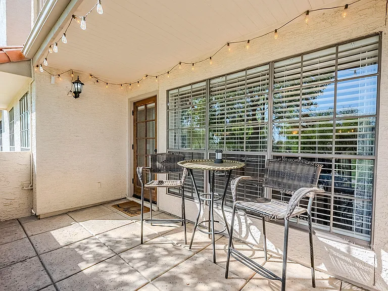 1029-7800 E Lincoln Dr — Photo 33
