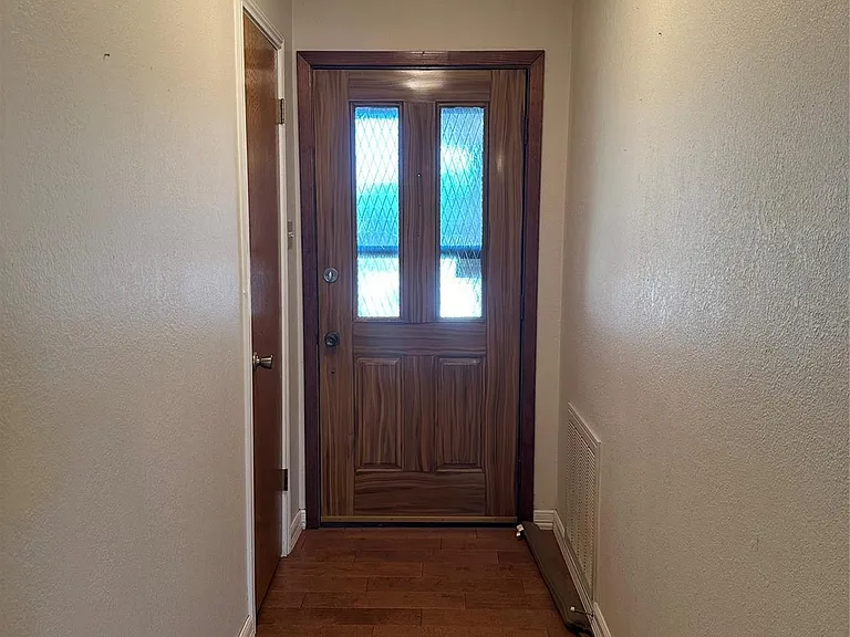 4742 Kevin Ct — Photo 4