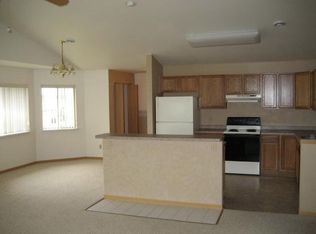 820 20th St APT 3, Prairie Du Sac, WI 53578