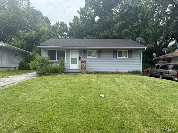 104 Glen Garry Rd, Saint Louis, MO 63137