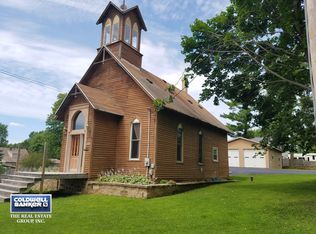 W7828 Pew St, Hortonville, WI 54944