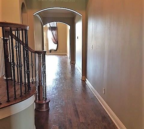 2nd image of 3127 Bainbridge Ln